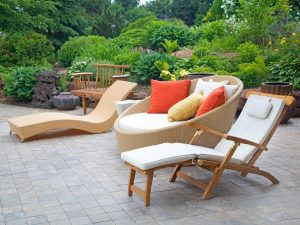 Read more about the article Elevate Your Outdoor Living: Top Trends in Dubai’s Outdoor Furniture Scene